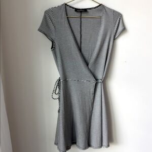 Reformation Tulip Ribbed Striped Mini Dress in Cannes Stripe Casual Comfy Size S